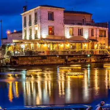 Le Bassin Hotel - Restaurant
