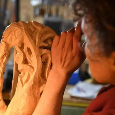 Ramona Bachtiger and Vincent Givogre - wood carvers