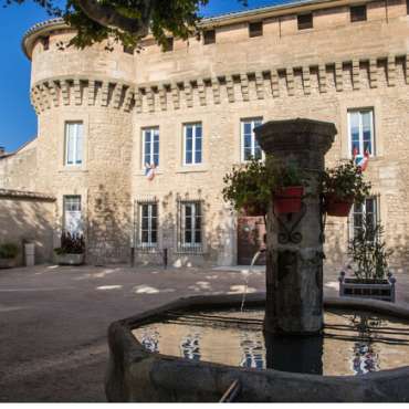 A08 Les Blancas - EN