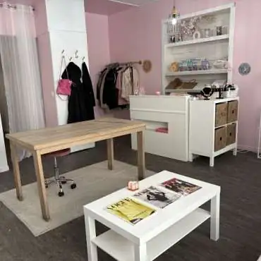 De cils en aiguilles - EN