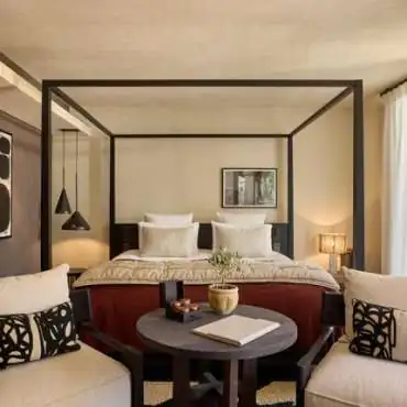 L'Isle de LEOS Hotel