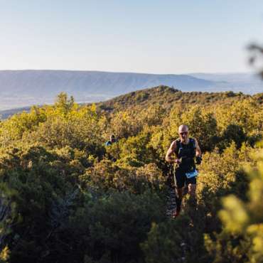 Jérémy Marcuccilli : l’énergie en mouvement, enracinée dans la nature entre Fontaine-de-Vaucluse et 