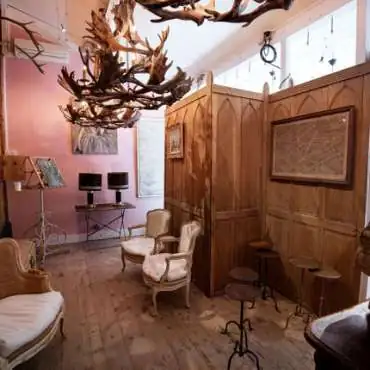 Nicolas Wamin, Antique Dealer and Decorator