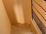 Escalier vers les chambres à l'étage