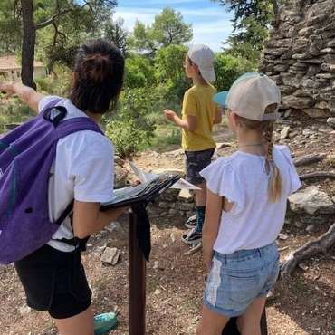 Jeu de piste « Enquête dans le monde de la pierre sèche ». - EN