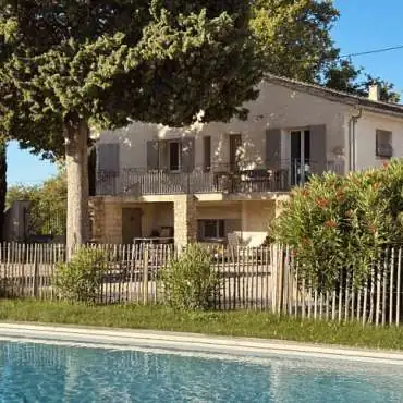 Poumo House