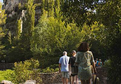 Visite découverte de Fontaine-de-Vaucluse - EN