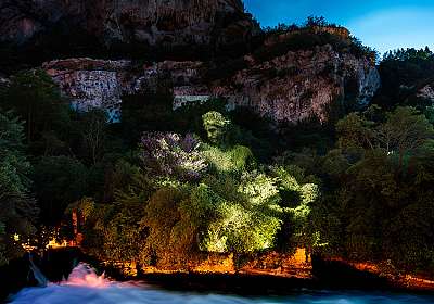 Nuits magiques - Fontaine-de-Vaucluse, source de légendes - EN