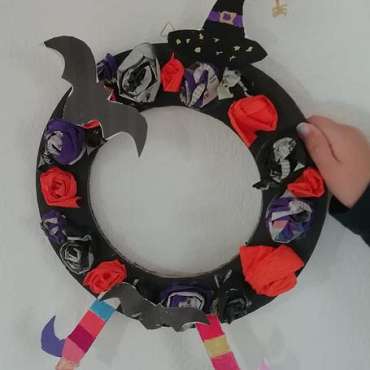 Atelier créatif - couronne d'Halloween - EN