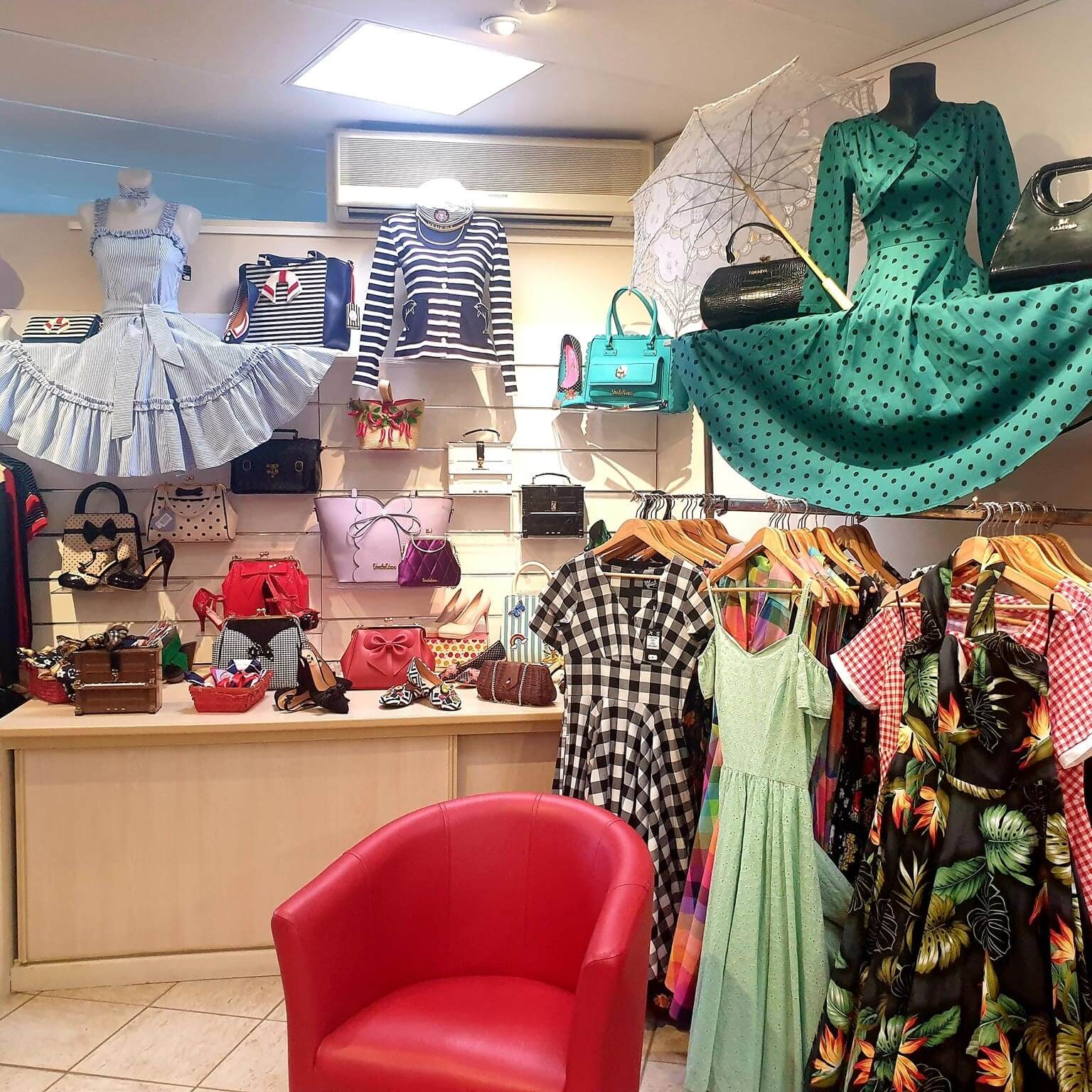 interior shop clothing and accessories