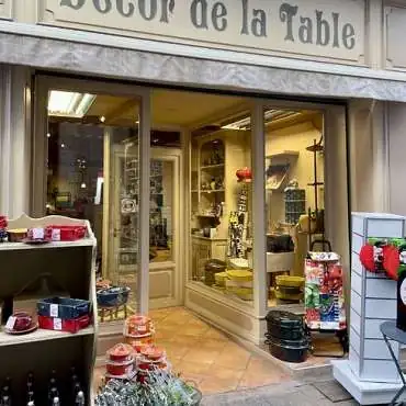Au Décor de la Table