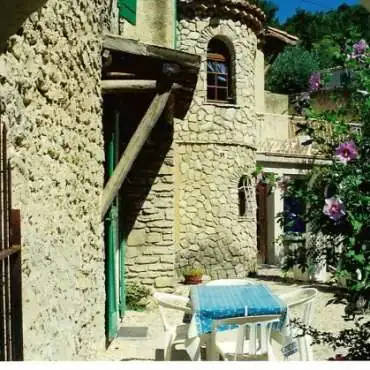Bastide des Beaumes Rouges Cottage for 4 people